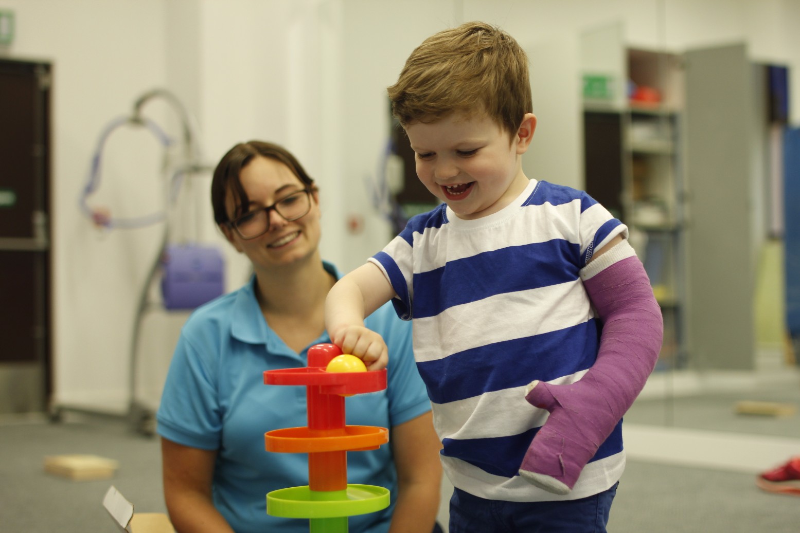 Client and therapist entering a TXGroup clinic